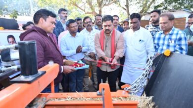 उप मुख्यमंत्री शर्मा ने 2 स्क्वायर बेलर मशीनों का किया लोकार्पण