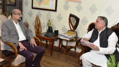 राज्यपाल डेका से कावडिय़ा ने की भेंट