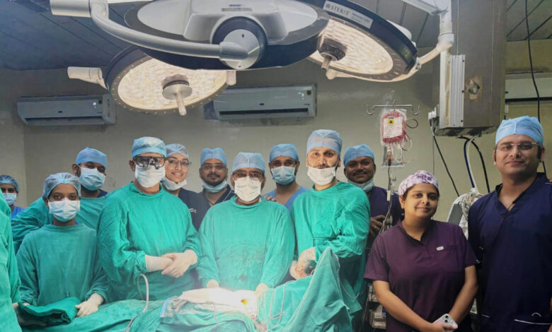 छाती के दुर्लभ कैंसर का सफल ऑपरेशन, अम्बेडकर अस्पताल में बची मरीज की जान