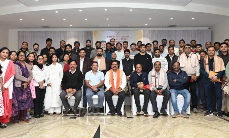 कवर्धा में उत्कृष्ट चिकित्सा सेवाओं के लिए चिकित्सकों का आभार – उपमुख्यमंत्री शर्मा कवर्धा में उत्कृष्ट चिकित्सा सेवाओं के लिए चिकित्सकों का आभार – उपमुख्यमंत्री शर्मा