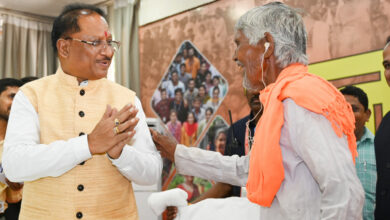 समाज के अंतिम व्यक्ति के कल्याण के लिए शासन प्रतिबद्ध : मुख्यमंत्री साय समाज के अंतिम व्यक्ति के कल्याण के लिए शासन प्रतिबद्ध : मुख्यमंत्री साय