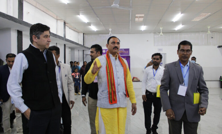 स्वास्थ्य मंत्री ने किया जिला चिकित्सालय जांजगीर-चांपा का औचक निरीक्षण