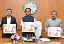 मुख्यमंत्री साय ने छत्तीसगढ़ विद्युत मंडल की ऊर्जावान छत्तीसगढ़ कॉफी टेबल बुक का किया विमोचन मुख्यमंत्री साय ने छत्तीसगढ़ विद्युत मंडल की ऊर्जावान छत्तीसगढ़ कॉफी टेबल बुक का किया विमोचन