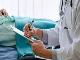 अस्पतालों में अवकाश के दिनों में भी इमरजेंसी सेवाएं रहती हैं बहाल