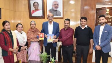 राज्यपाल डेका से विवेकानंद केन्द्र के पदाधिकारियों ने की सौजन्य भेंट राज्यपाल डेका से विवेकानंद केन्द्र के पदाधिकारियों ने की सौजन्य भेंट