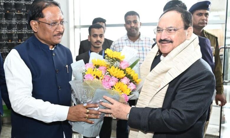 मुख्यमंत्री साय ने केंद्रीय स्वास्थ्य एवं परिवार कल्याण मंत्री नड्डा का किया आत्मीय स्वागत मुख्यमंत्री साय ने केंद्रीय स्वास्थ्य एवं परिवार कल्याण मंत्री नड्डा का किया आत्मीय स्वागत