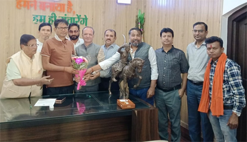 भाजपा व्यापार प्रकोष्ठ ने वित्त मंत्री चौधरी से मिलकर जताया आभार भाजपा व्यापार प्रकोष्ठ ने वित्त मंत्री चौधरी से मिलकर जताया आभार