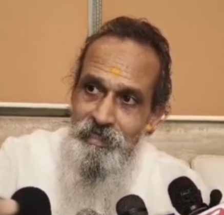 आध्यात्मिक गुरु परम आलय ने दिया विवादित बयान, बोले शादी से पहले सेक्स से ऐतराज नहीं होना चाहिए आध्यात्मिक गुरु परम आलय ने दिया विवादित बयान, बोले शादी से पहले सेक्स से ऐतराज नहीं होना चाहिए