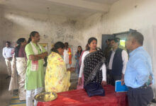 कसडोल में बच्चों के अधिकारों का उल्लंघन उजागर, डा. वर्णिका ने अनियमितताओं पर तुरंत कार्रवाई के दिए आदेश कसडोल में बच्चों के अधिकारों का उल्लंघन उजागर, डा. वर्णिका ने अनियमितताओं पर तुरंत कार्रवाई के दिए आदेश