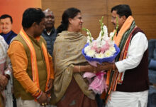 नबीन से सौजन्य भेंट कर सांसद रूपकुमारी ने दी बधाई