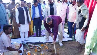 मंत्री अग्रवाल ने किसानों को दिया बड़ा आश्वासन- उपज का एक-एक दाना खरीदेगी सरकार मंत्री अग्रवाल ने किसानों को दिया बड़ा आश्वासन- उपज का एक-एक दाना खरीदेगी सरकार