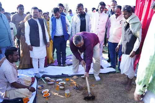 मंत्री अग्रवाल ने किसानों को दिया बड़ा आश्वासन- उपज का एक-एक दाना खरीदेगी सरकार मंत्री अग्रवाल ने किसानों को दिया बड़ा आश्वासन- उपज का एक-एक दाना खरीदेगी सरकार