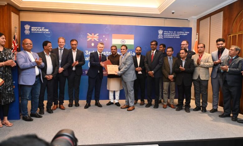 ऑस्ट्रेलिया-भारत शिक्षा एवं कौशल परिषद की बैठक में एनआईटी रायपुर को स्पार्क परियोजना हेतु मान्यता ऑस्ट्रेलिया-भारत शिक्षा एवं कौशल परिषद की बैठक में एनआईटी रायपुर को स्पार्क परियोजना हेतु मान्यता