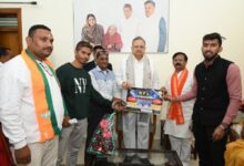 राजनांदगांव फुटबॉल लीग के पदाधिकारियों ने विस अध्यक्ष डॉ. रमन से की मुलाकात