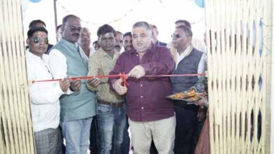 गुमगरा खुर्द में मंत्री अग्रवाल ने ग्रामीणों को बेहतर रात्रिकालीन सेवाओं का दिया भरोसा गुमगरा खुर्द में मंत्री अग्रवाल ने ग्रामीणों को बेहतर रात्रिकालीन सेवाओं का दिया भरोसा