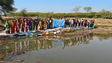 सामूहिक श्रमदान से मजबूत हो रहा जल संरक्षण, बोरी बंधान निर्माण से बढ़ी वर्षा जल संचयन क्षमता