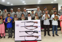 विनोद सैयाना सहित गढ़चिरौली से कांकेर तक 15 इनामी नक्सलियों ने डाले हथियार