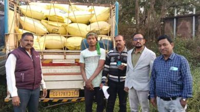 ओड़ीसा से छत्तीसगढ़ ला रहे 30 क्विंटल अवैध धान व वाहन जब्त ओड़ीसा से छत्तीसगढ़ ला रहे 30 क्विंटल अवैध धान व वाहन जब्त