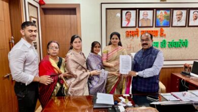 दीप्ति दुबे के नेतृत्व में कांग्रेस प्रतिनिधि मंडल ने उपमुख्यमंत्री साव को सौंपा ज्ञापन दीप्ति दुबे के नेतृत्व में कांग्रेस प्रतिनिधि मंडल ने उपमुख्यमंत्री साव को सौंपा ज्ञापन