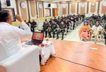 सेना के जवानों ने सिखा तनाव से पिजात पाने और खुश रहने का तरीका