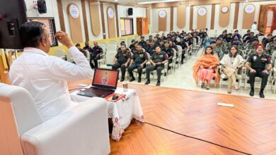 सेना के जवानों ने सिखा तनाव से पिजात पाने और खुश रहने का तरीका सेना के जवानों ने सिखा तनाव से पिजात पाने और खुश रहने का तरीका