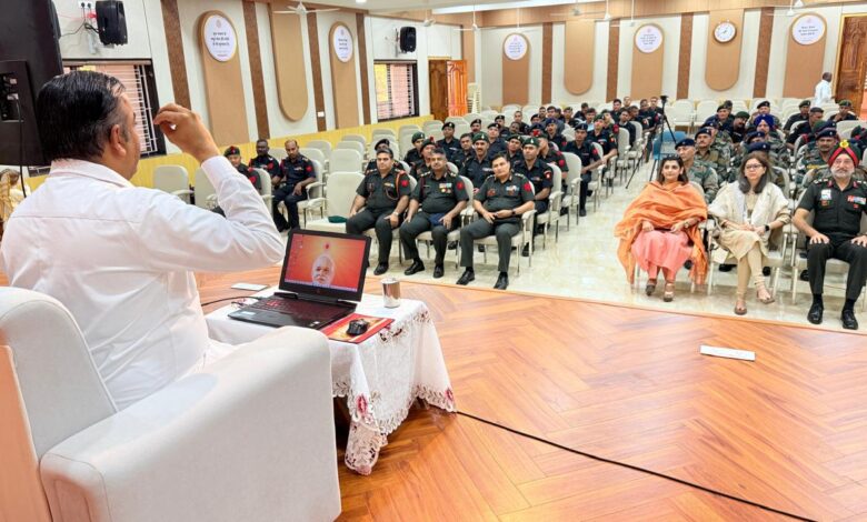 सेना के जवानों ने सिखा तनाव से पिजात पाने और खुश रहने का तरीका