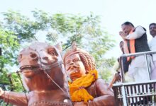 मुख्यमंत्री साय ने जयस्तंभ चौक में किया शहीद वीर नारायण सिंह के त्याग और संघर्ष का स्मरण