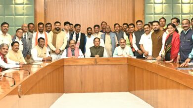 मुख्यमंत्री से साहू समाज के प्रतिनिधिमंडल ने की सौजन्य मुलाकात मुख्यमंत्री से साहू समाज के प्रतिनिधिमंडल ने की सौजन्य मुलाकात