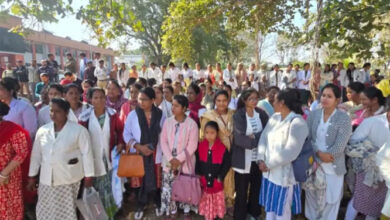 एनएचएम कर्मचारियों को नही मिला तीन महीने का वेतन, किया प्रदर्शन