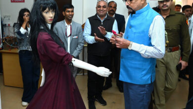 नवाचार केवल प्रयोगशालाओं, कक्षाओं तक सीमित नहीं रहना चाहिए, इसे समाज से जोडऩा होगा – डेका