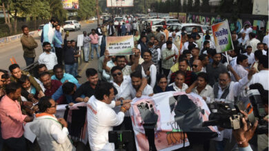 भाजपा कार्यालय घेराव करने जा रहे कांग्रेसियों के साथ पुलिस की झूमाझटकी