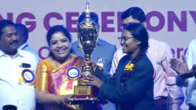 एकलव्य आदर्श आवासीय विद्यालय की छात्रा निहारिका नाग बनी राष्ट्रीय स्वर्ण पदक विजेता एकलव्य आदर्श आवासीय विद्यालय की छात्रा निहारिका नाग बनी राष्ट्रीय स्वर्ण पदक विजेता