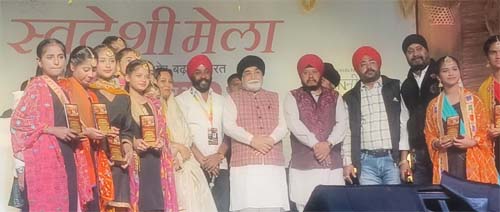 स्वदेशी मेले में सिक्ख समाज की भव्य प्रस्तुति, गतका के शौर्य प्रदर्शन ने मोहा जनमानस