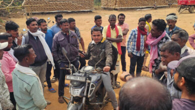 भानुप्रतापपुर में दोहरी नौकरी का हुआ खुलासा, एक ही व्यक्ति दो कार्यालयों से ले रहा वेतन भानुप्रतापपुर में दोहरी नौकरी का हुआ खुलासा, एक ही व्यक्ति दो कार्यालयों से ले रहा वेतन