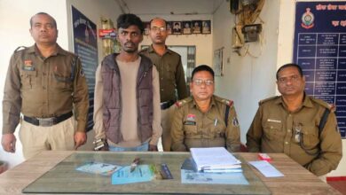 चाकू लहराकर गुंडागर्दी करने वाला गिरफ्तार