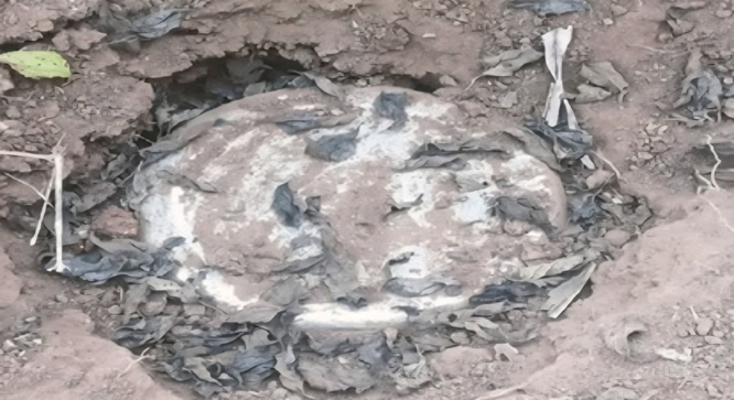 नक्सलियों द्वारा लगाये गये 25 किलो वजनी के दो आईईडी बरामद