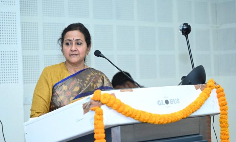 प्रशिक्षण संस्थानों को बड़ी चुनौतियों का सामना करने के लिए खुद को विशिष्ट बनाना होगा-एस. राधा चौहान प्रशिक्षण संस्थानों को बड़ी चुनौतियों का सामना करने के लिए खुद को विशिष्ट बनाना होगा-एस. राधा चौहान