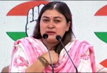 मनरेगा पर विवाद कांग्रेस ने मोदी सरकार पर लगाया योजनाओं को खत्म करने का आरोप