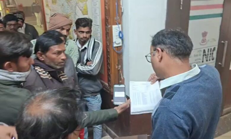 सरकारी सिस्टम की चूक जिंदा किसान को रिकॉर्ड में मृत दिखाया गया