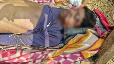 नक्सलियों ने एक आत्मसमर्पित नक्सली की धारदार हथियार से हत्या कर दी नक्सलियों ने एक आत्मसमर्पित नक्सली की धारदार हथियार से हत्या कर दी