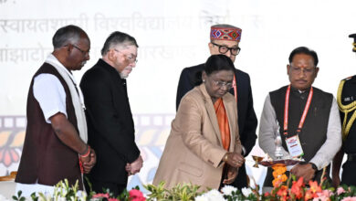 राष्ट्रपति मुर्मू ने जशक्राफ्ट व जशपुर की जनजातीय मातृशक्ति के कौशल की सराहना की राष्ट्रपति मुर्मू ने जशक्राफ्ट व जशपुर की जनजातीय मातृशक्ति के कौशल की सराहना की