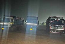 रातभर नाकेबंदी कर खनिज विभाग ने 8 हाईवा किए जब्त