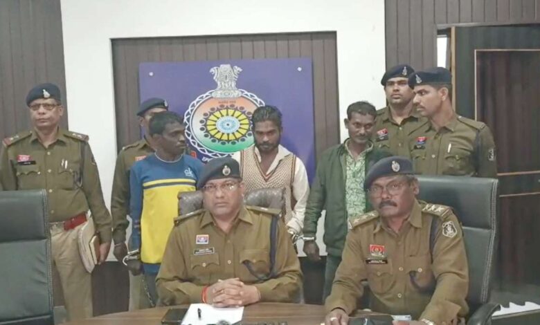 अंडरब्रिज में महिला हत्याकांड तीन गिरफ्तार अंडरब्रिज में महिला हत्याकांड तीन गिरफ्तार