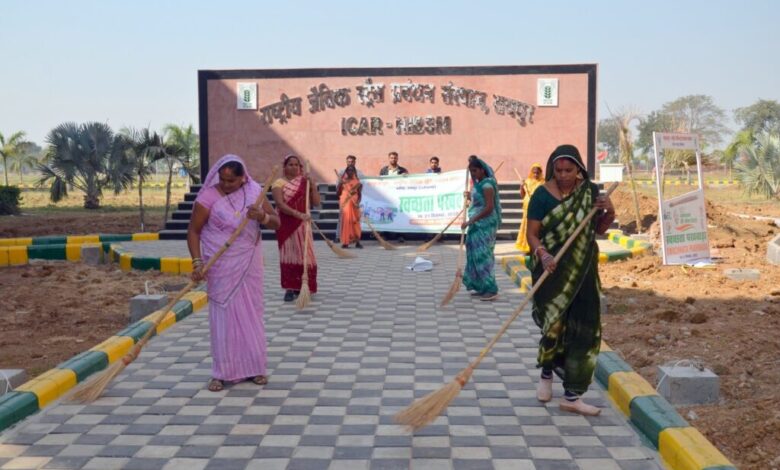 आईसीएआर-एनआईबीएसएम में स्वच्छ प्रशासन की दिशा में सशक्त पहल आईसीएआर-एनआईबीएसएम में स्वच्छ प्रशासन की दिशा में सशक्त पहल