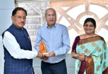 मुख्यमंत्री साय से एनएमआईएमएस के प्रतिनिधियों ने की सौजन्य मुलाकात