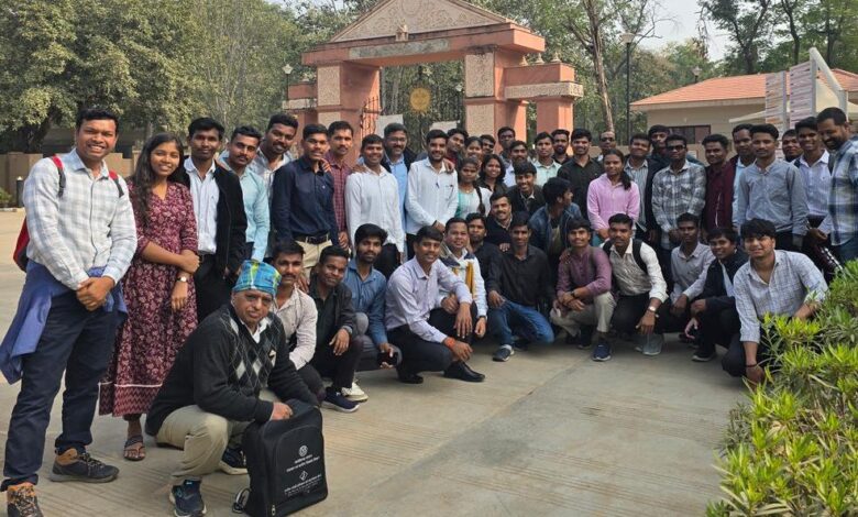 आईआईटीटीएम ग्वालियर में प्रशिक्षण प्राप्त कर छत्तीसगढ़ के 45 युवा बने गाइड