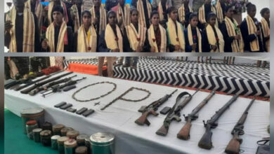 एक करोड़ 84 लाख के ईनामी 22 नक्सलियों ने किया सामूहिक आत्मसमर्पण