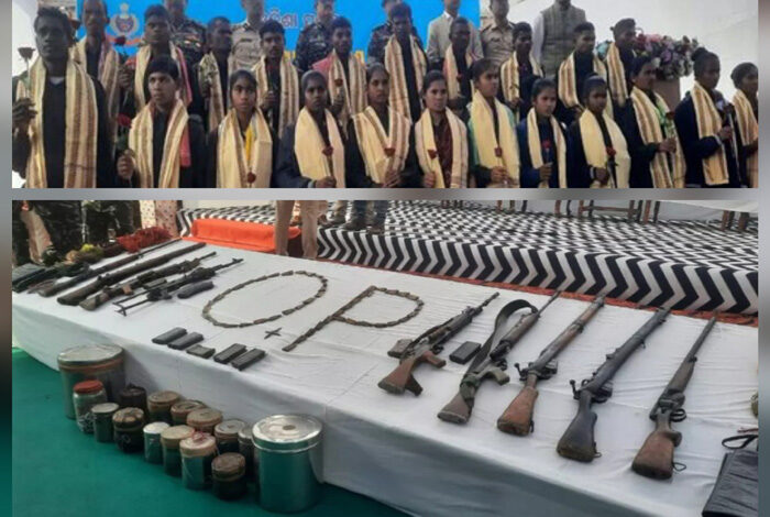 एक करोड़ 84 लाख के ईनामी 22 नक्सलियों ने किया सामूहिक आत्मसमर्पण