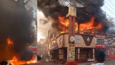 कोरबा के एसएस प्लाजा में भीषण आग, कई दुकानों को बड़ा नुकसान