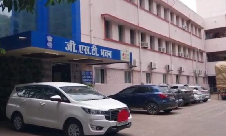 CBI ने रिश्वतखोर सीजीएसटी के असिस्टेंट कमिश्नर और इंस्पेक्टर को जेल भेजा